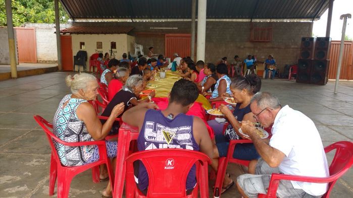 CRAS proporciona dia de lazer para idosos no Club Amarelinho - Imagem 11