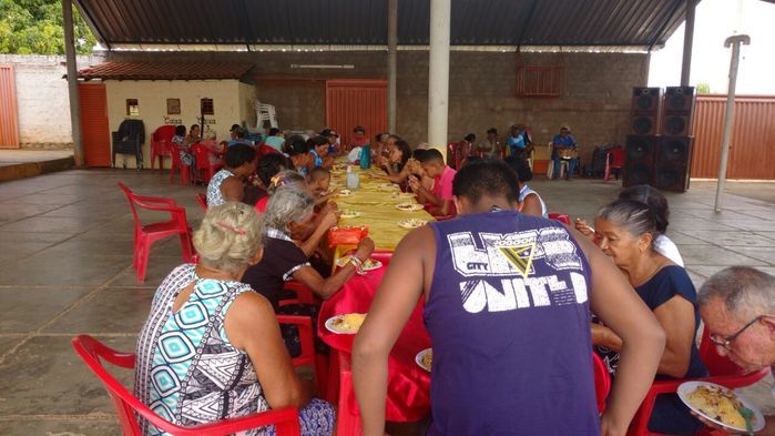 CRAS proporciona dia de lazer para idosos no Club Amarelinho - Imagem 21