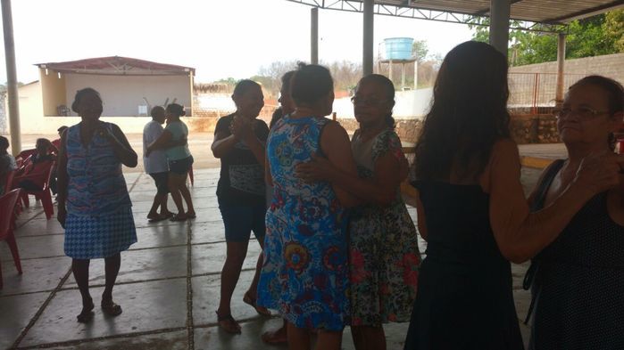 CRAS proporciona dia de lazer para idosos no Club Amarelinho - Imagem 18