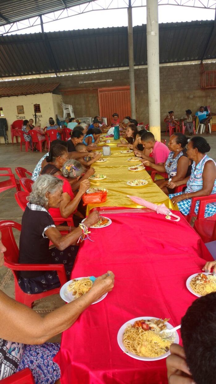 CRAS proporciona dia de lazer para idosos no Club Amarelinho - Imagem 17