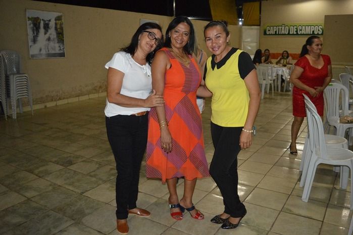Médica Cubana recebe homenagem de amigas. - Imagem 62
