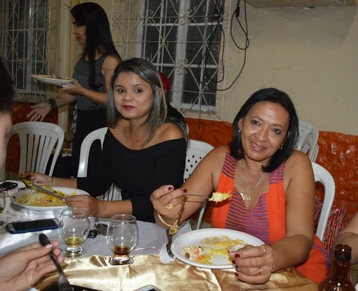 Médica Cubana recebe homenagem de amigas. - Imagem 58