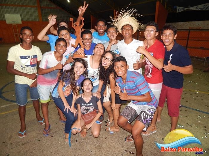 Escola estadual realiza Gincana Estudantil - Imagem 27