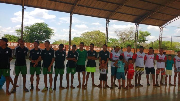 Primeiro campeonato de futsal da juventude                     - Imagem 23