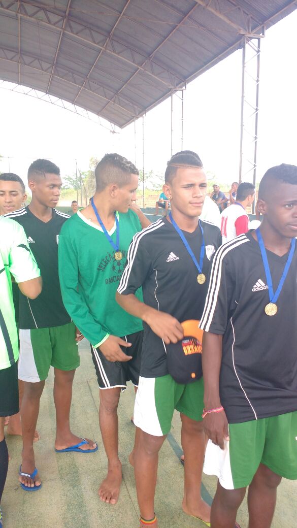 Primeiro campeonato de futsal da juventude                     - Imagem 8