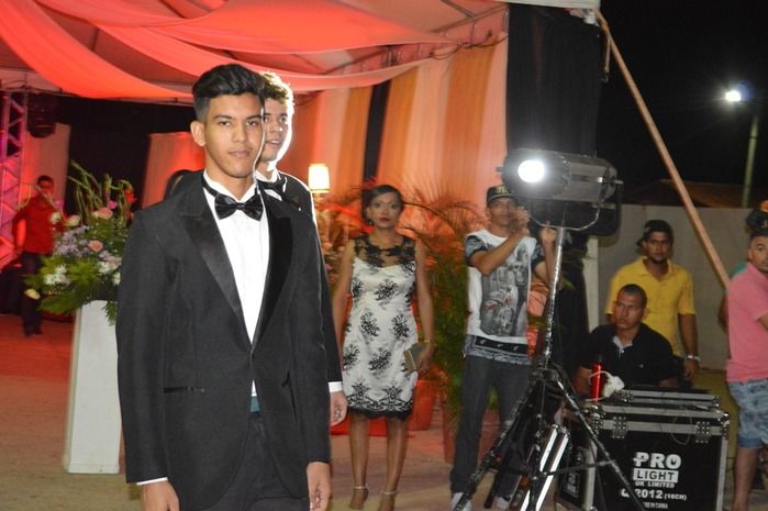 Prefeitura realiza com sucesso a VIII edição Baile Debutantes. - Imagem 16