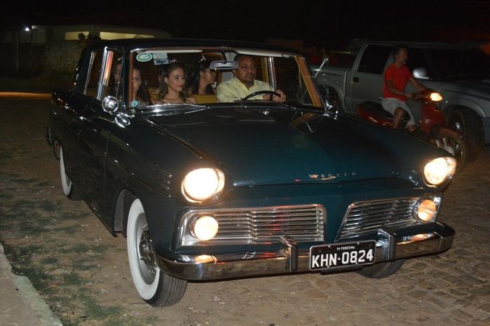 Prefeitura realiza com sucesso a VIII edição Baile Debutantes. - Imagem 3