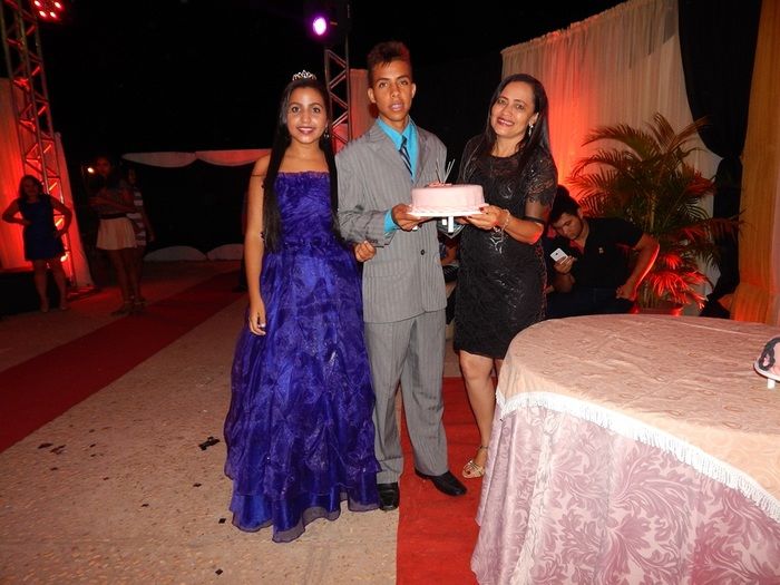 Prefeitura realiza com sucesso a VIII edição Baile Debutantes. - Imagem 65