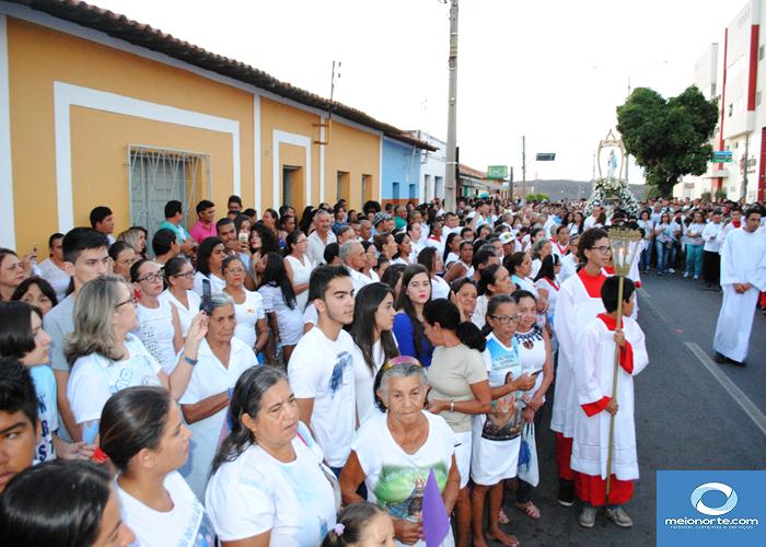 Procissão da festa da Imaculada Conceição reúne uma multidão - Imagem 6
