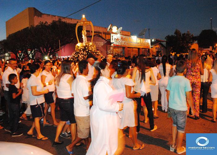 Procissão da festa da Imaculada Conceição reúne uma multidão - Imagem 31