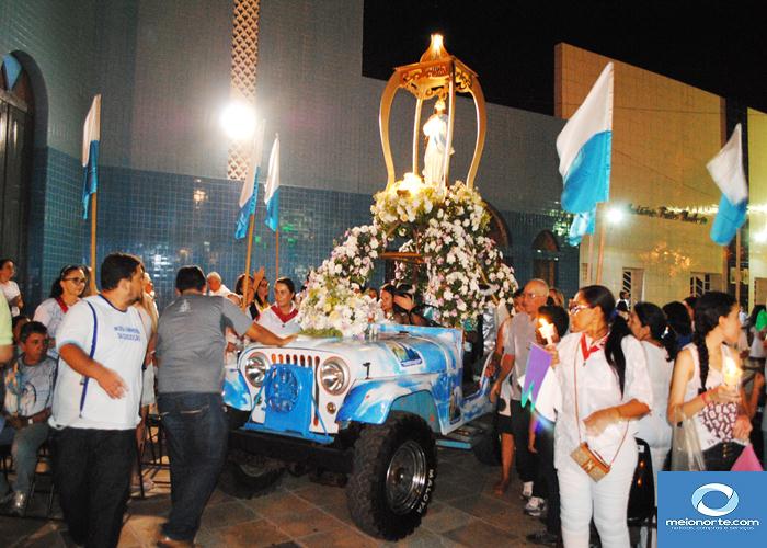 Procissão da festa da Imaculada Conceição reúne uma multidão - Imagem 33