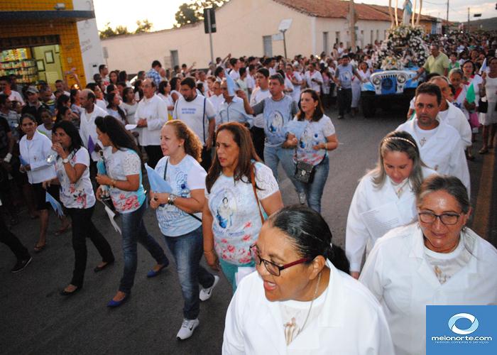 Procissão da festa da Imaculada Conceição reúne uma multidão - Imagem 21