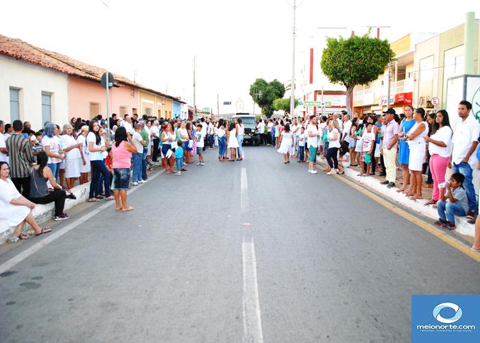 Procissão da festa da Imaculada Conceição reúne uma multidão - Imagem 1