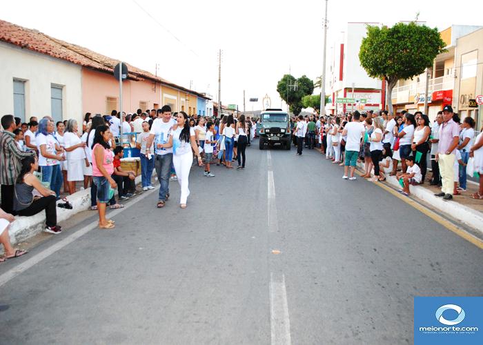 Procissão da festa da Imaculada Conceição reúne uma multidão - Imagem 2