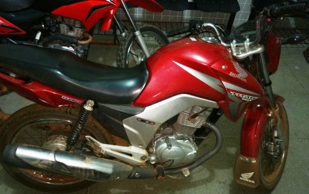 Força Tática apreende menor com armas artesanais e moto roubada - Imagem 3