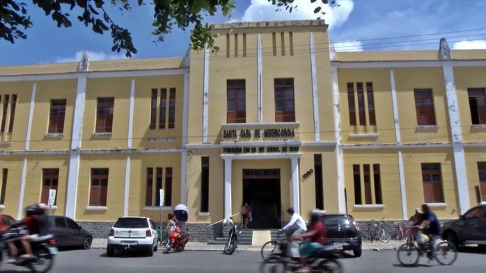 Estrutura de concreto desaba na Santa Casa em quarto com gestantes - Imagem 5