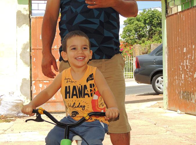 Luis Antônio: Registro do almoço após o batizado na casa dos avós  - Imagem 41