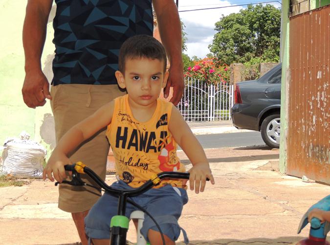 Luis Antônio: Registro do almoço após o batizado na casa dos avós  - Imagem 42