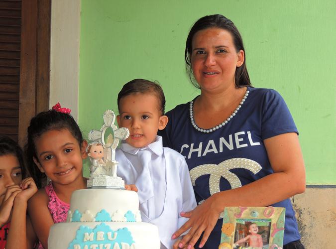 Luis Antônio: Registro do almoço após o batizado na casa dos avós  - Imagem 23