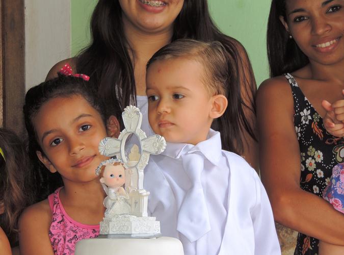 Luis Antônio: Registro do almoço após o batizado na casa dos avós  - Imagem 15