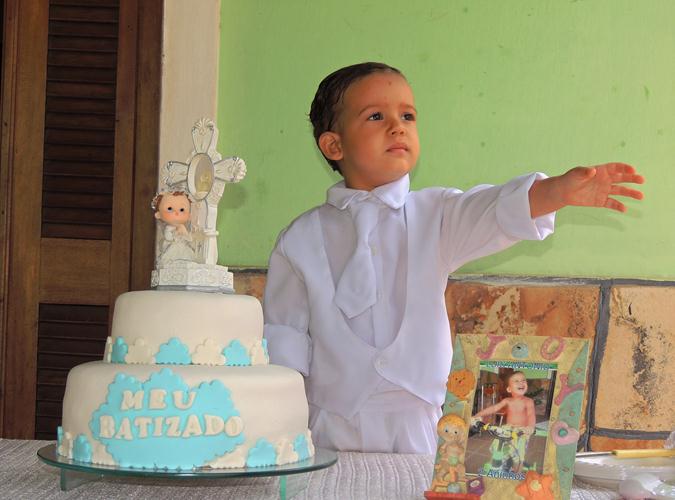 Luis Antônio: Registro do almoço após o batizado na casa dos avós  - Imagem 4