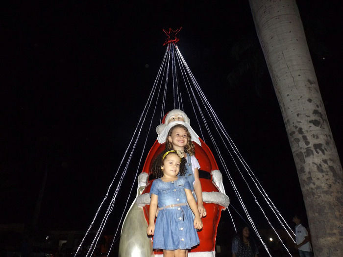 Festividades natalinas são oficialmente abertas em Oeiras - Imagem 17
