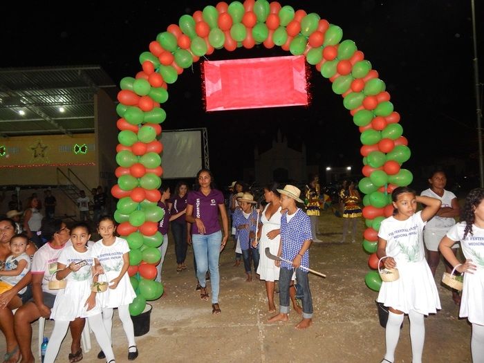 Confira os registros da 1ª noite do VIII Festival Cultural. - Imagem 42