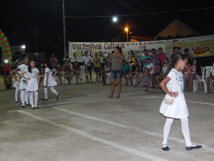 Confira os registros da 1ª noite do VIII Festival Cultural. - Imagem 72