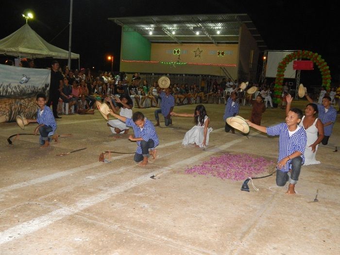Confira os registros da 1ª noite do VIII Festival Cultural. - Imagem 48