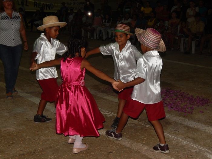 Confira os registros da 1ª noite do VIII Festival Cultural. - Imagem 40