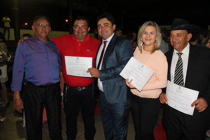 Márcio Alencar e Hermilinda Gomes são diplomados prefeito e vice - Imagem 92