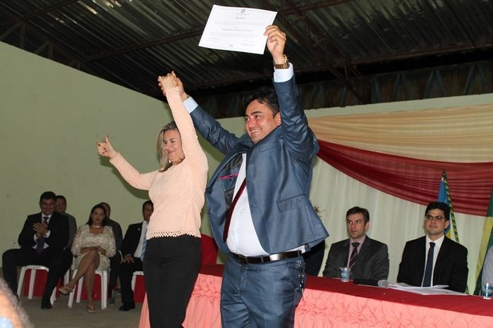 Márcio Alencar e Hermilinda Gomes são diplomados prefeito e vice - Imagem 40