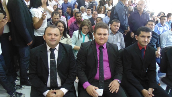 Prefeito, Vice, vereadores eleitos de Santo Inácio são diplomados - Imagem 11