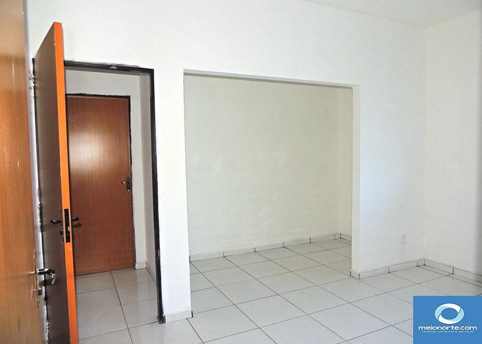 Aluga-se prédio para montagem de empresa e terreno murado - Imagem 36