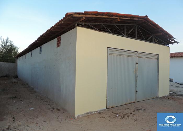 Aluga-se prédio para montagem de empresa e terreno murado - Imagem 4