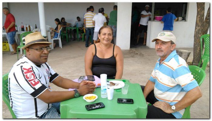 Dr. Moura realiza confraternização para funcionários internos - Imagem 12