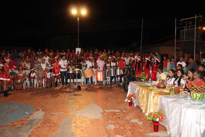 A Secretaria Municipal da Assistência Social realizou o Natal Feliz - Imagem 27