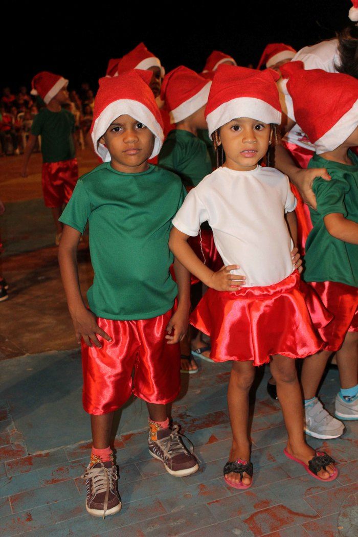 A Secretaria Municipal da Assistência Social realizou o Natal Feliz - Imagem 33