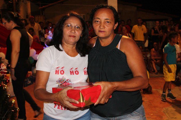 A Secretaria Municipal da Assistência Social realizou o Natal Feliz - Imagem 103