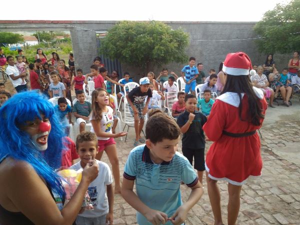 Crianças participam de confraternização com prefeito eleito   - Imagem 5