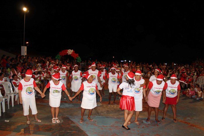 A Secretaria Municipal da Assistência Social realizou o Natal Feliz - Imagem 67