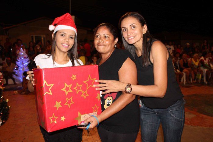 A Secretaria Municipal da Assistência Social realizou o Natal Feliz - Imagem 172