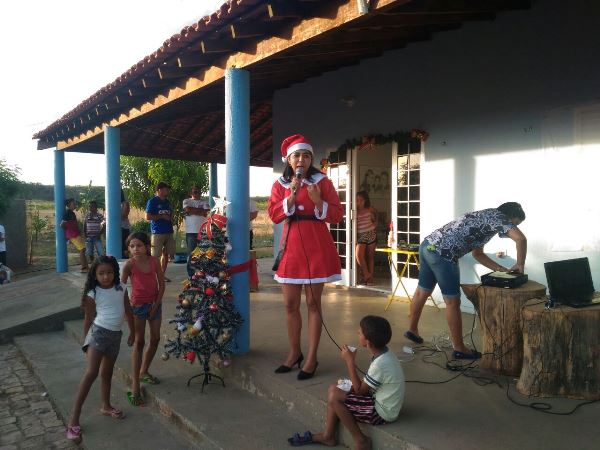 Crianças participam de confraternização com prefeito eleito   - Imagem 2