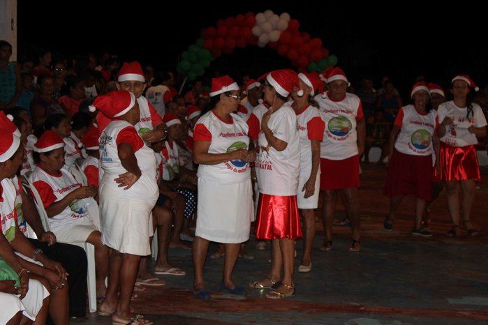 A Secretaria Municipal da Assistência Social realizou o Natal Feliz - Imagem 53