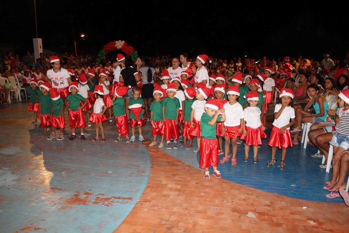 A Secretaria Municipal da Assistência Social realizou o Natal Feliz - Imagem 29
