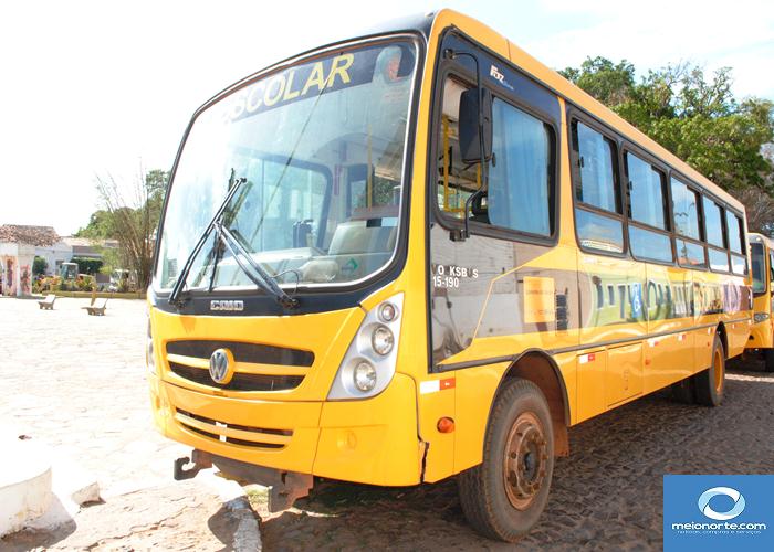 Município não leva todos veículos para a praça por falta de pneus - Imagem 21