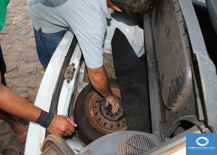Município não leva todos veículos para a praça por falta de pneus - Imagem 82