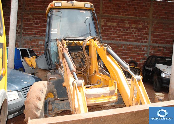 Município não leva todos veículos para a praça por falta de pneus - Imagem 131