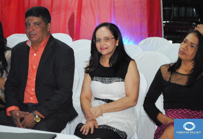 Em Sessão Solene Elizabete Brandão recebe Título de Cidadã Lagoense - Imagem 4