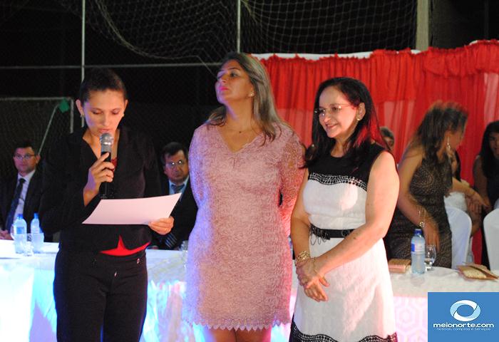 Em Sessão Solene Elizabete Brandão recebe Título de Cidadã Lagoense - Imagem 31